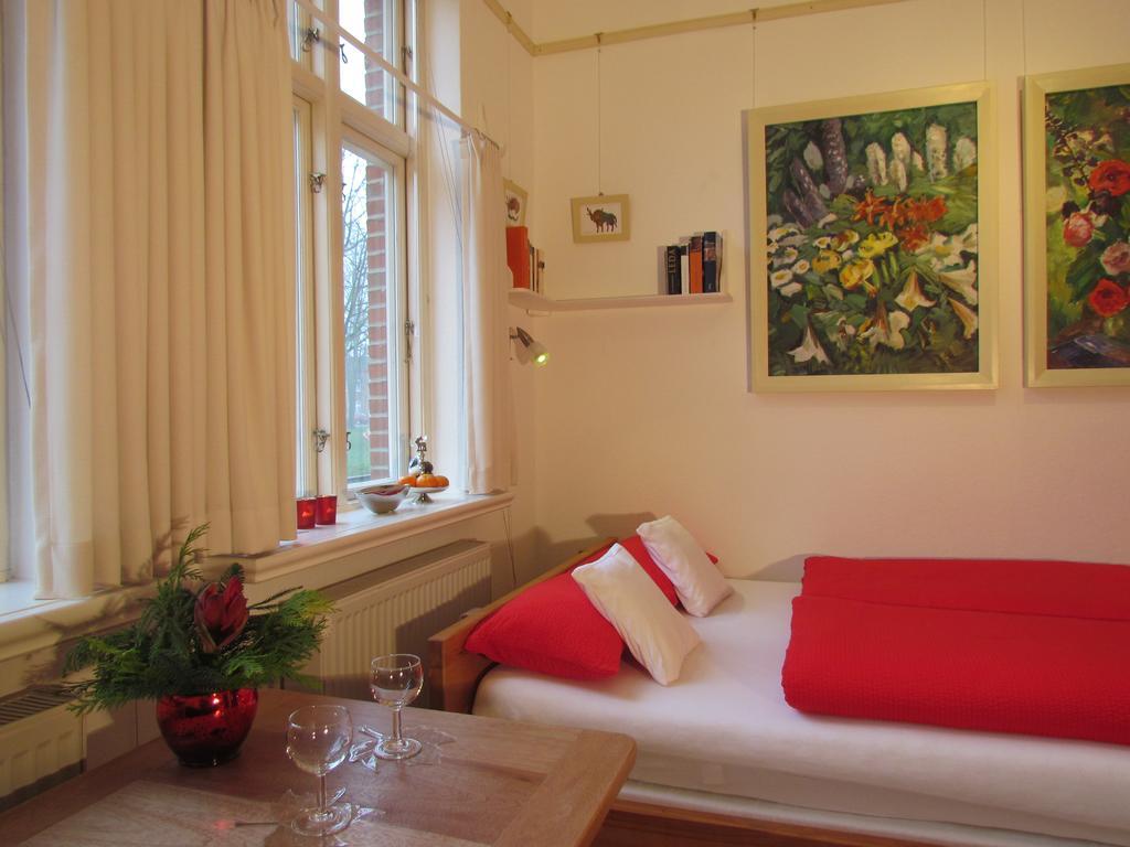 Apartments Im Froschhaus Mit Fruehstueckskuechen Friedrichstadt Room photo